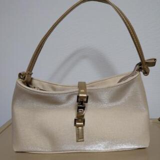 👜ベージュ