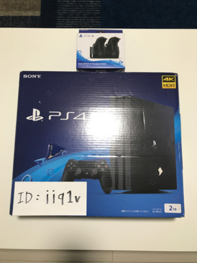 【取引中】PS4 Pro 2TB 本体 CUH-7200C B01 【充電器付】