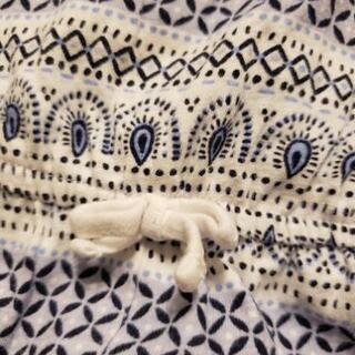 H&M♡幾何学模様ロンパース70サイズの画像