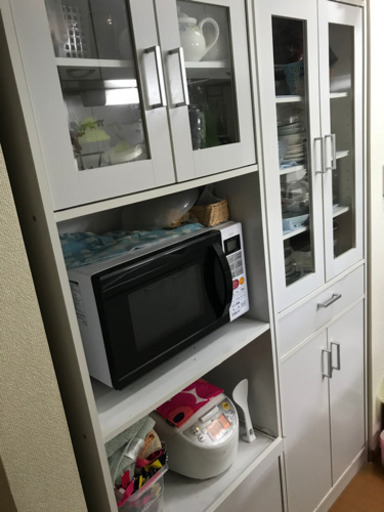 （お取引中）食器棚　キッチンボード　ホワイト　2点セット