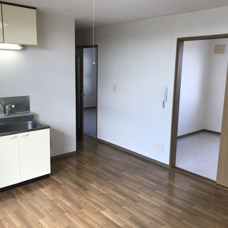 大家直☆期間限定値下げ！！苫小牧市本幸町2ＬＤＫの人気アパート40000円（管理費別）が、管理費無し38000円でＯＫ（※3月31日までにお申込みを頂いた場合）/ジモティー限定で初期費用も大サービス！！ - 苫小牧市