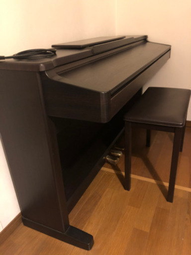 電子ピアノ　ヤマハクラビノーバCLP-133