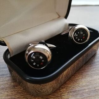 カフスボタン　