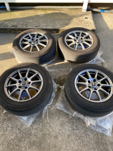 セレナ　195/65R15 軽量ホイール