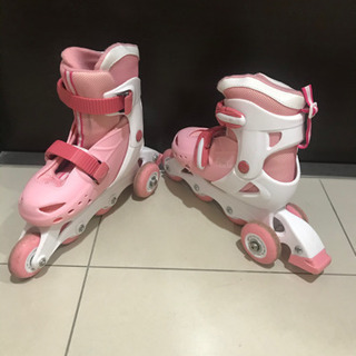 【お取引き中】安定した5輪のローラースケート　4輪のインラインス...