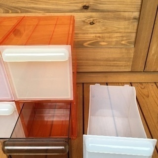 ☆値引き中☆大阪堺～引き取り　引き出し型 フリーボックス 積み重ね　タテヨコ　自由自在 CDケースにピッタリ　約20~30枚収納できます。の画像