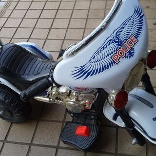 差し上げます。幼児用 足こぎ バイクと手押し車の画像