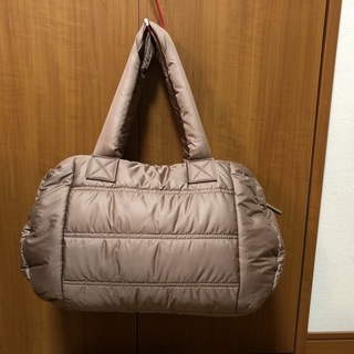 フォリフォリ ナイロン製キルティングバッグの画像