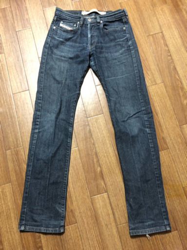 デニムジーンズ