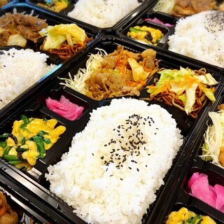 社員食堂　調理スタッフの画像