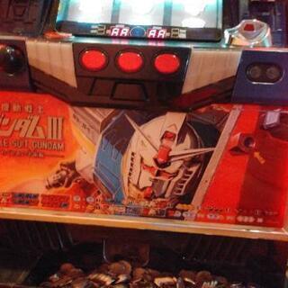スロットマシン 機動戦士 ガンダムⅢ めぐりあい宇宙編 コイン付 レア