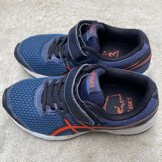asics  18.5 子供靴【数回のみ使用　美品】