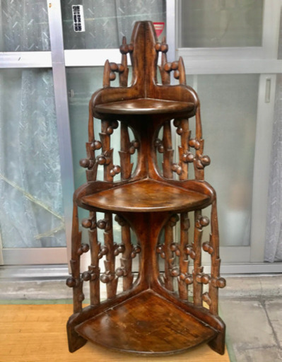 骨董⁉️コーナーラック⁉️画像で