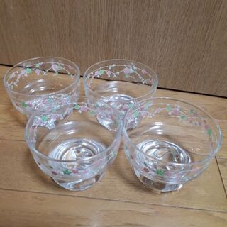 アイスクリームカップ