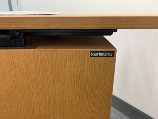 カリモク　デスクワゴン　カギ二本付き