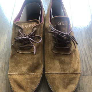 【値下げ】スペインブランド　Tugers スウェード靴の画像