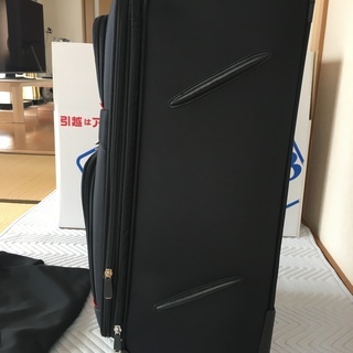 ソフトスーツケースやや大きめ(70×40×25)些少のお値下げしました。の画像