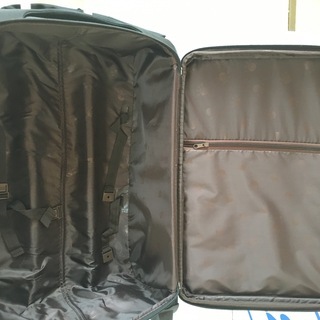 ソフトスーツケースやや大きめ(70×40×25)些少のお値下げしました。の画像