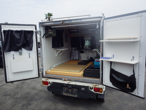 軽トラの荷台にいかがですか　改造コンテナ