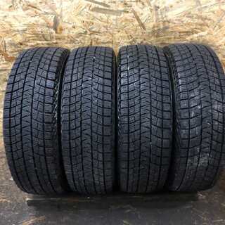 BS BLIZZAK DM-V1 205/70R15 15インチ スタッドレス 4本 バリ溝 ジムニーシエラ デリカスペースギア等 (TH210) クレジットカード QR決済可能
