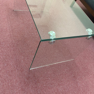ガラステーブルの画像