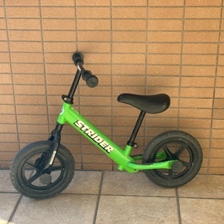 交渉中　1歳半から自転車練習用　ストライダー　国内正規品