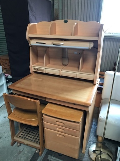 岐阜市六条倉庫保管　学習机セット　1000×670×1430　テーブル×１　チェア×１　キャビネット×１　自社便配達