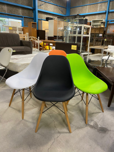 4脚セットで激安！配送可 大川家具 デザインチェア×4脚セット イームズタイプ
