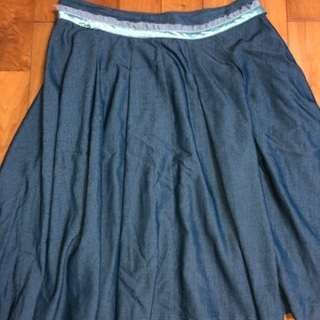 （3枚、600円）オフィス向きスカート3点