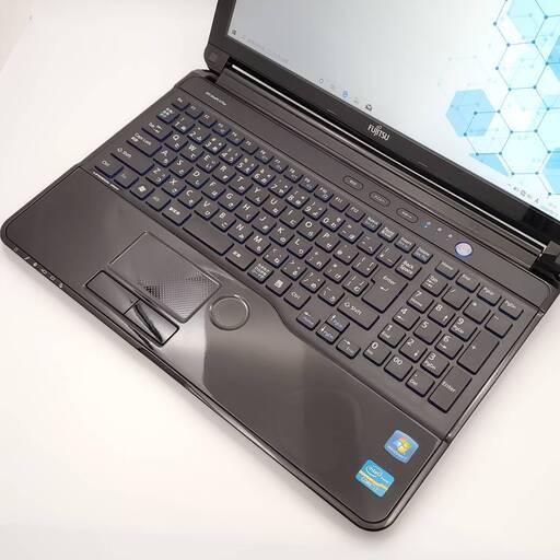 富士通  Corei7 メモリ8GB SSD250GB ノートパソコン