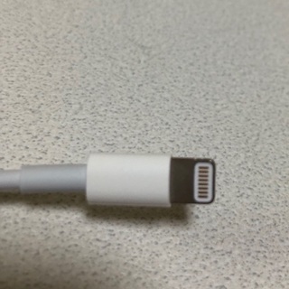 Apple純正 iPhone充電器の画像