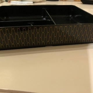 お弁当箱の画像