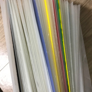 A4クリアファイル60枚程、A4ファイル6つ、クリップの画像