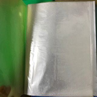 A4クリアファイル60枚程、A4ファイル6つ、クリップの画像