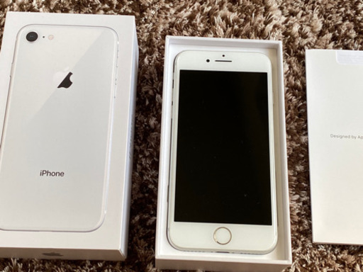 apple iphone8 silver 64GB simフリー