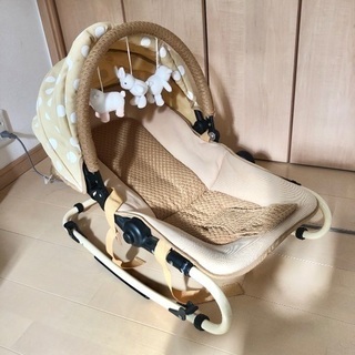 バウンサー　ぬいぐるみメリー付き　ベビーラック