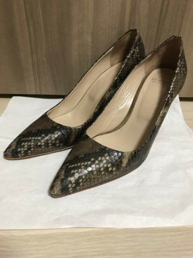 ヤギ革パンプス　イタリア製