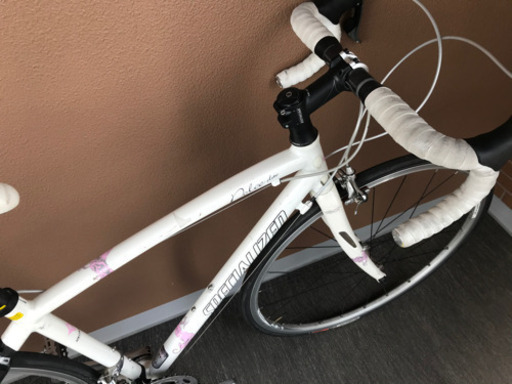 女性ライダー用 Specialized ロードバイク（160-168cm対象）