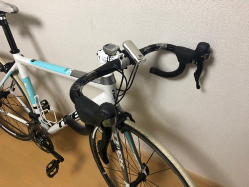 ロードバイク　TREK 2.1  2012年モデル