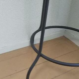 【取引決まりました】可愛い！コンパクトなスツール  丸型 ブラウン  スチール製 飾り台の画像
