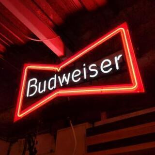 【売約済み】　Budweiser バドワイザー　ネオン管　ネオン　看板　ビルボード　ビンテージ　検　usa輸入品　アメリカ　アメリカン　カジュアル　ショップ　バー　インテリア　スイッチ　オン　オフ　の画像
