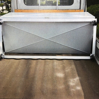 車載用工具箱の画像