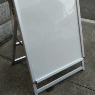 ポスターパネルスタンド A1 両面 シルバー H1200mm グ...