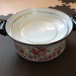 ホーロー　両手鍋　新品