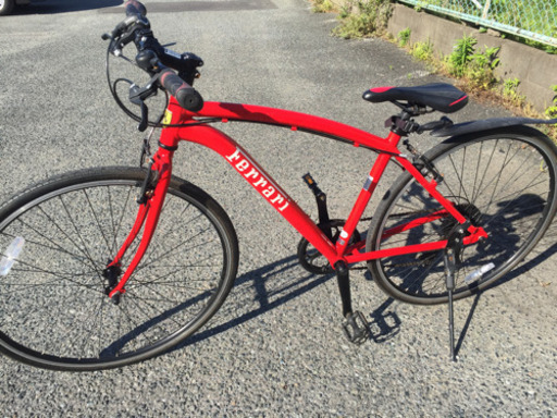 お話中　フェラーリ クロスバイク　赤 28インチ  自転車 Ferrari ギア7段 福岡市