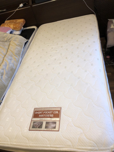 ニトリ　収納つきベッド