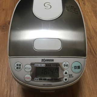 炊飯器 NS-LD05G の画像