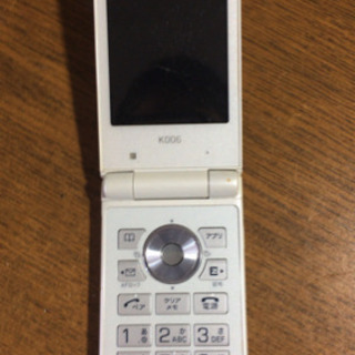 au 折りたたみ携帯　K006