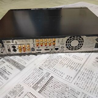 無料！！差し上げます！ジャンク品。東芝HDDブルーレイレコーダーREGZA RD-X10　純正リモコン付きの画像