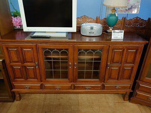 値下げしました【店舗同時販売中】オールドカリモク　コロニアルシリーズ　リビングボード